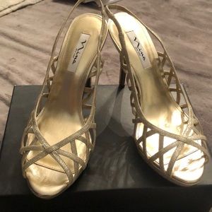 Gold glitter height heel shoe